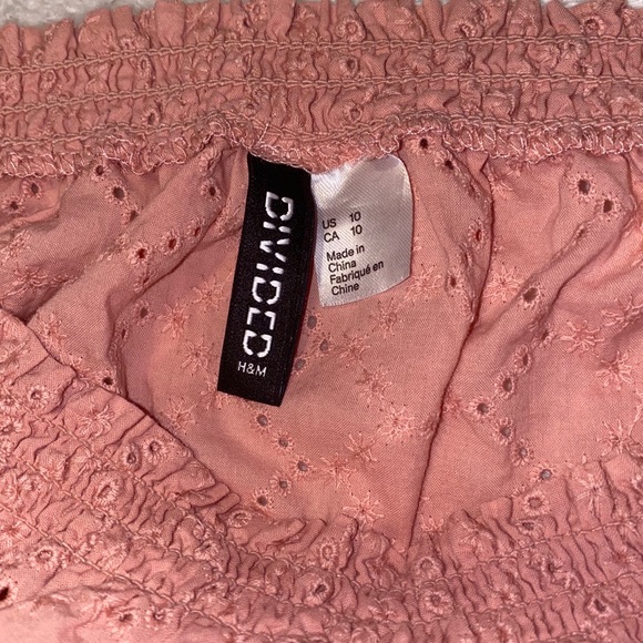 H&M Divided Off the Shoulder Pink Eyelet Crop Top - Picture 6 of 6
